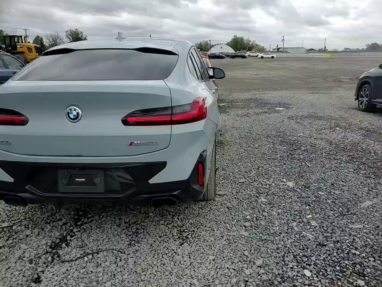 Фото: 5UX43DT0XN9L49924