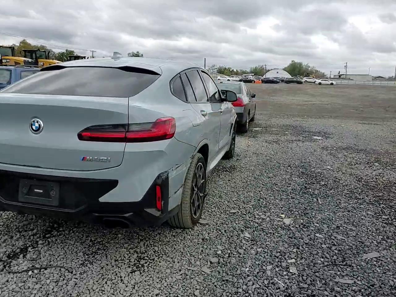 Фото: 5UX43DT0XN9L49924