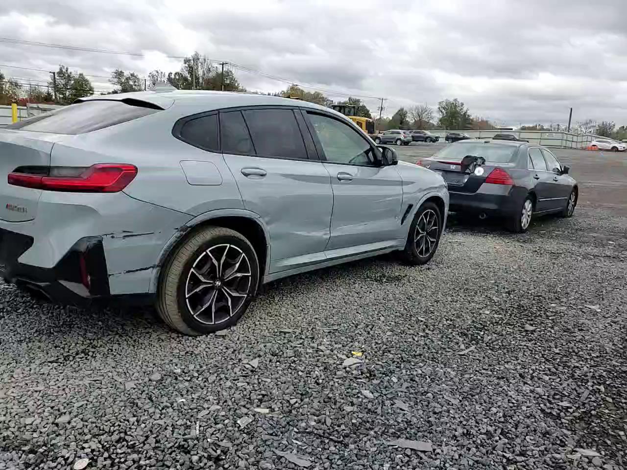 Фото: 5UX43DT0XN9L49924