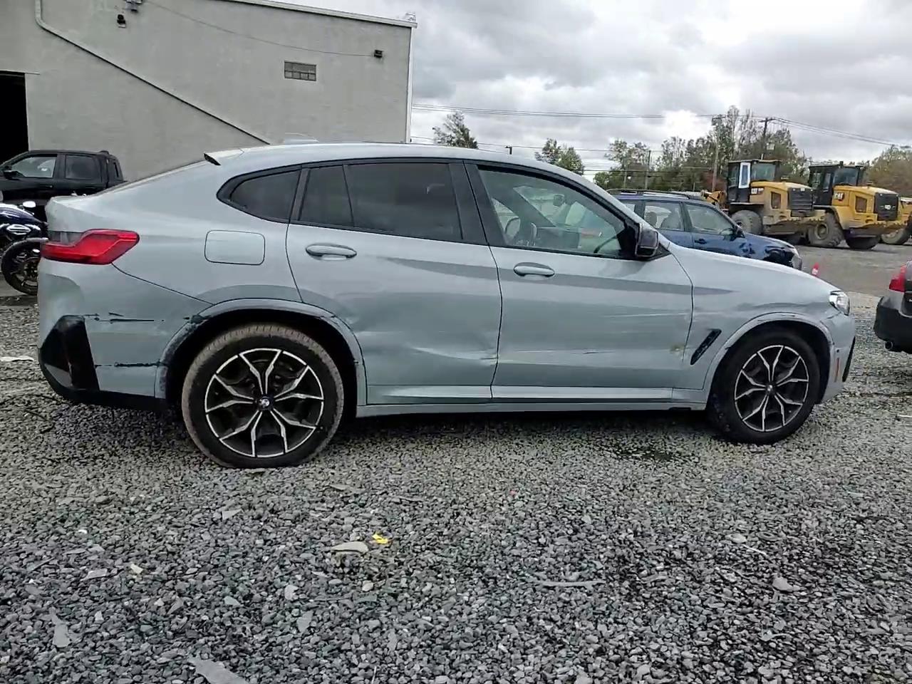 Фото: 5UX43DT0XN9L49924