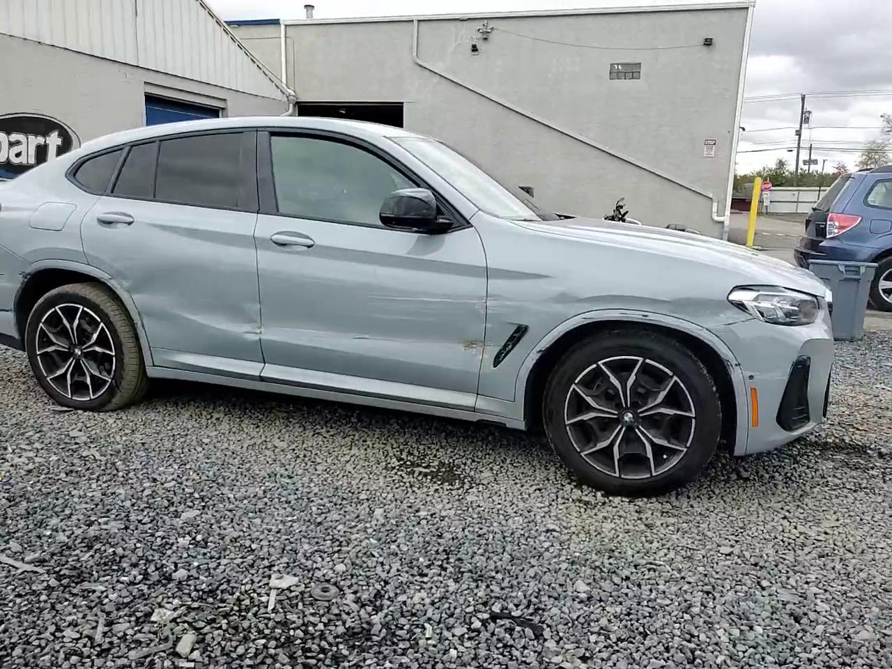 Фото: 5UX43DT0XN9L49924