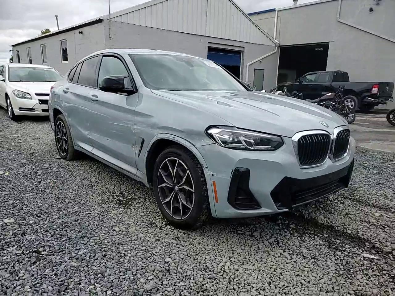 Фото: 5UX43DT0XN9L49924