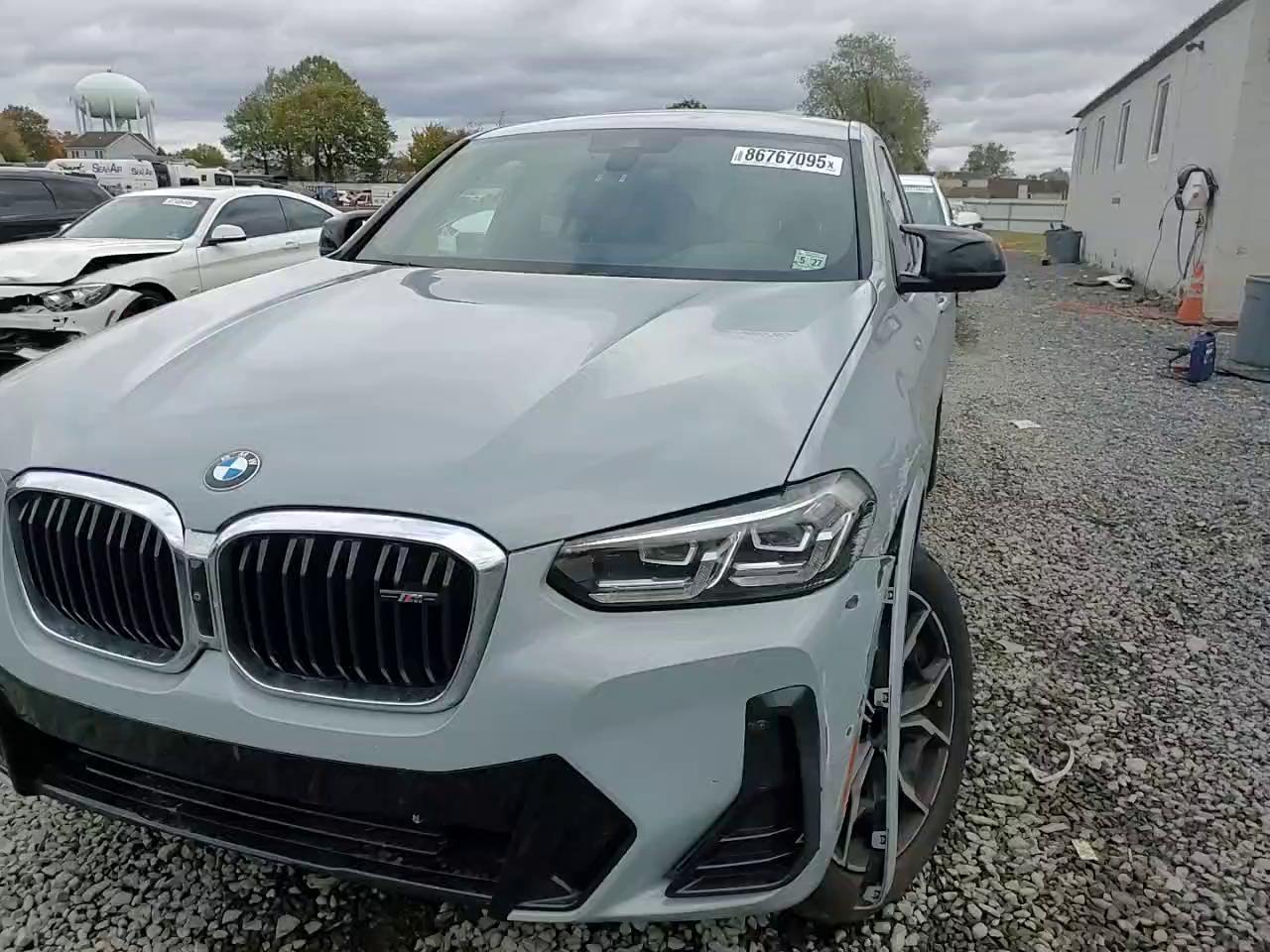 Фото: 5UX43DT0XN9L49924