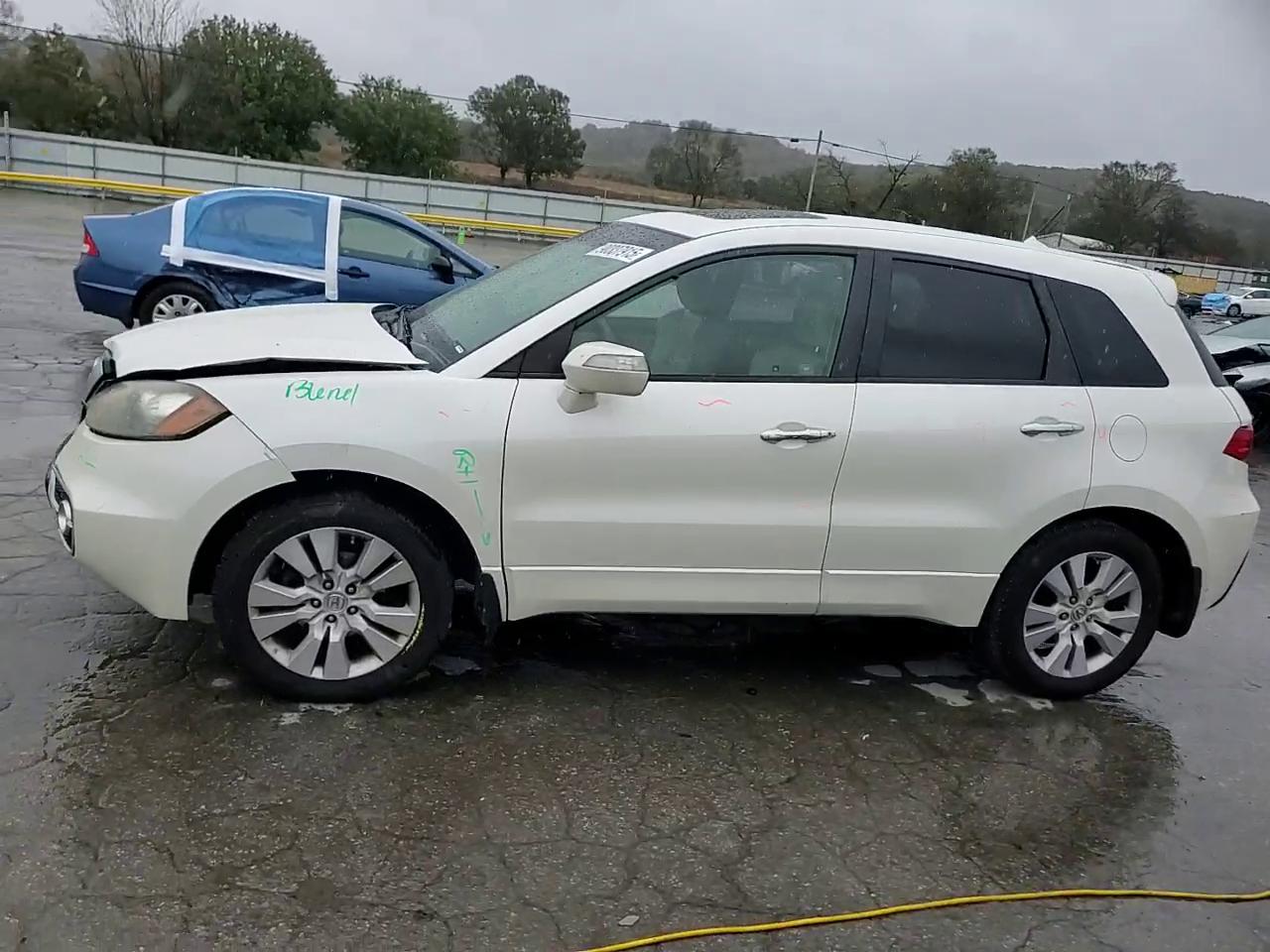 Фото: 5J8TB2H22AA004136