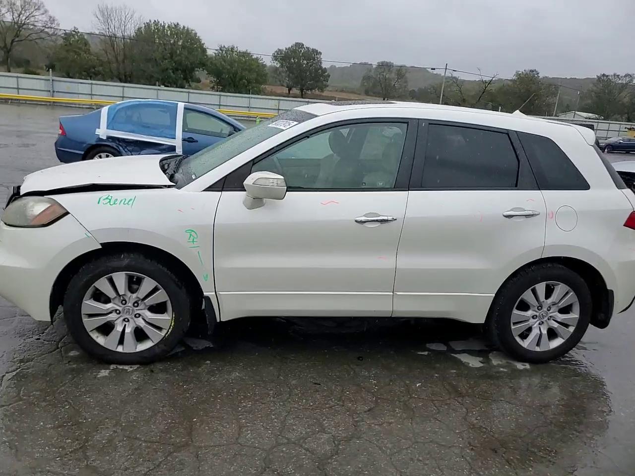 Фото: 5J8TB2H22AA004136