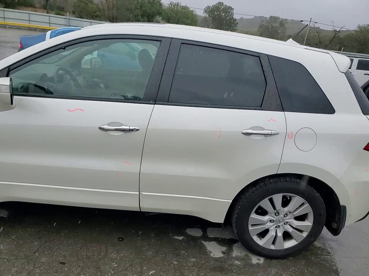 Фото: 5J8TB2H22AA004136