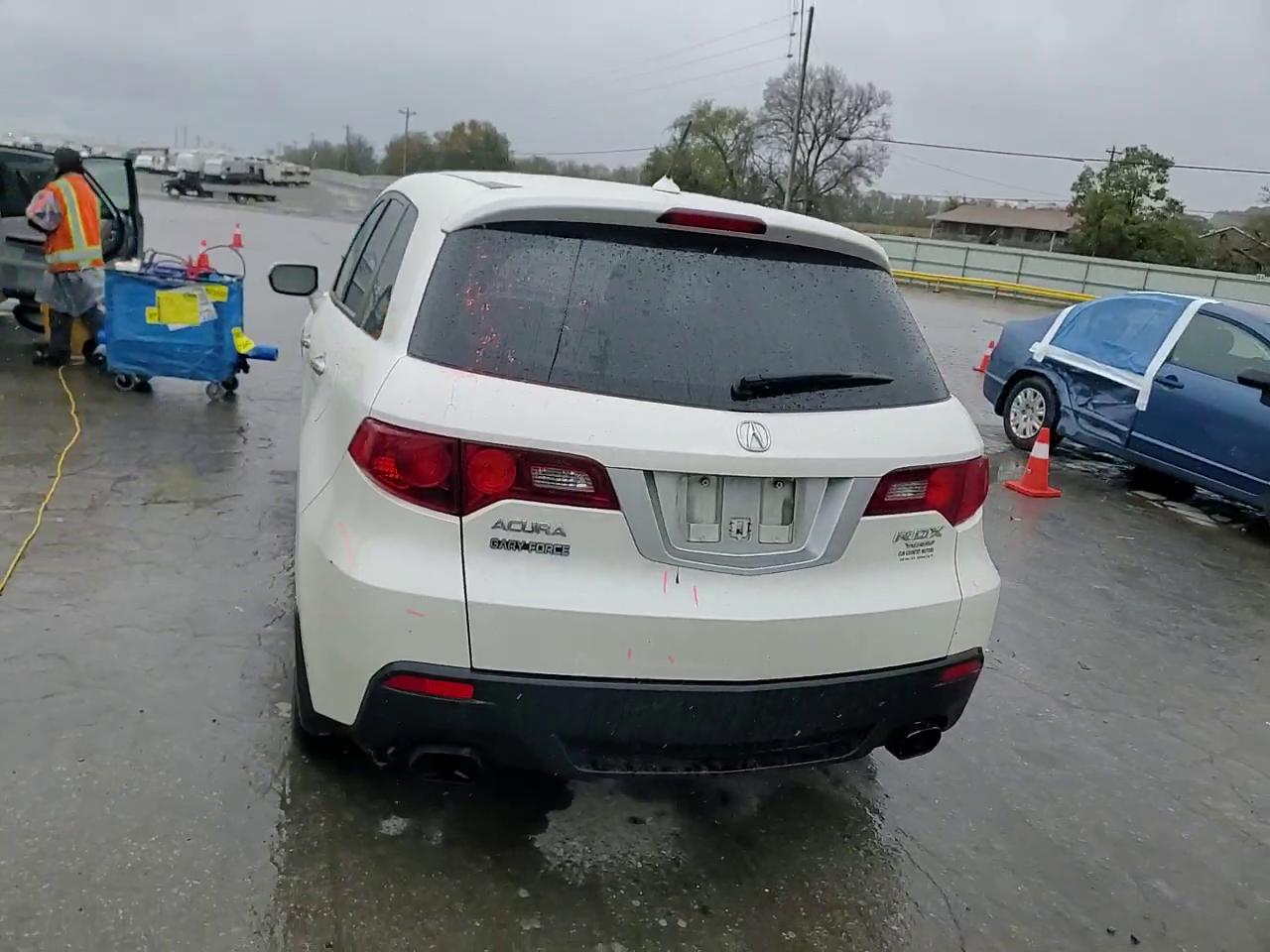 Фото: 5J8TB2H22AA004136