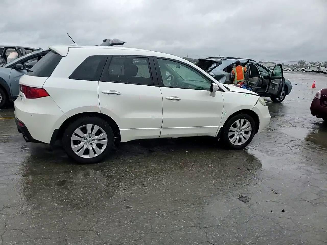 Фото: 5J8TB2H22AA004136