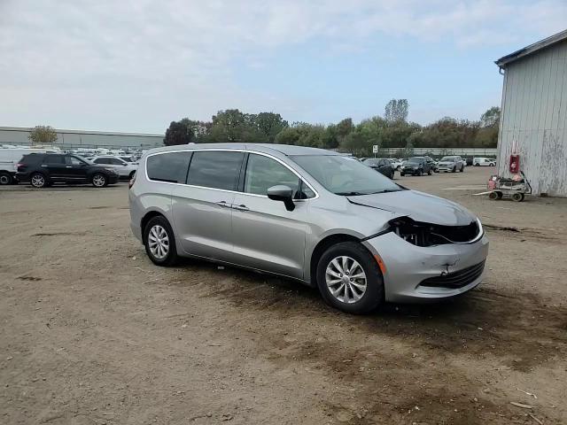 2017 Chrysler Pacifica Touring VIN: 2C4RC1DG8HR607566 Lot: 82429605