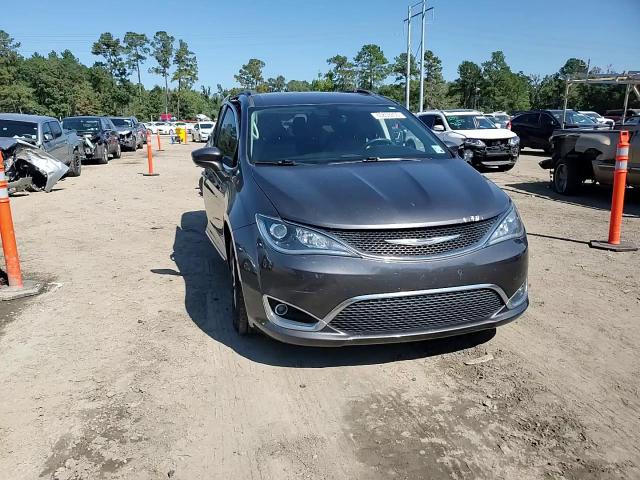 2017 Chrysler Pacifica Touring L VIN: 2C4RC1BG0HR569687 Lot: 85859255