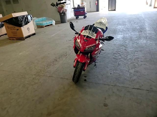 2005 Honda Cbr600 Rr VIN: JH2PC37015M207940 Lot: 81976765