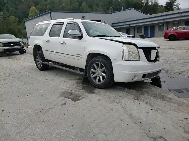 2011 GMC Yukon Xl Denali VIN: 1GKS2MEF3BR318754 Lot: 86140545