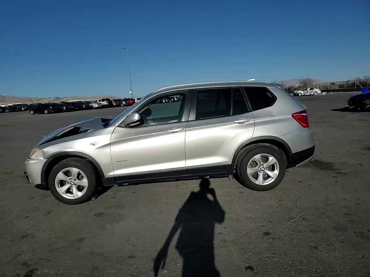 Фото: 5UXWX5C57CL721413