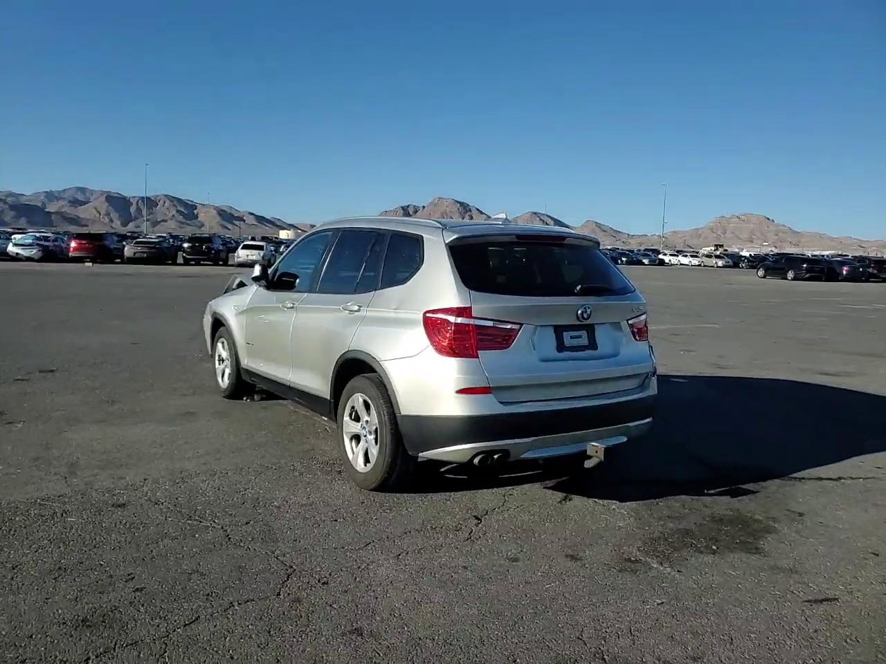 Фото: 5UXWX5C57CL721413