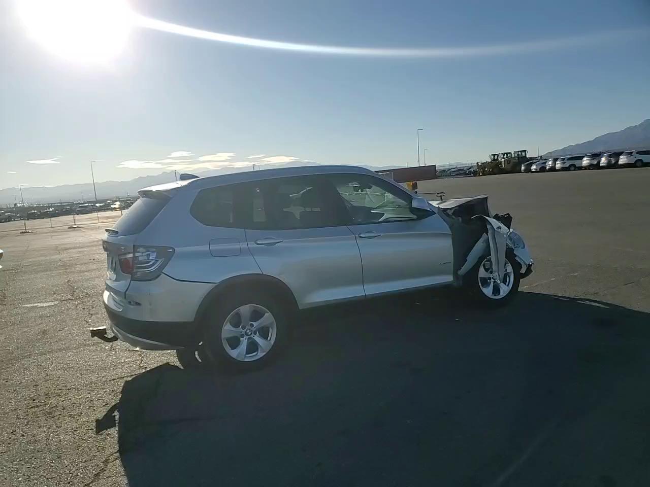 Фото: 5UXWX5C57CL721413