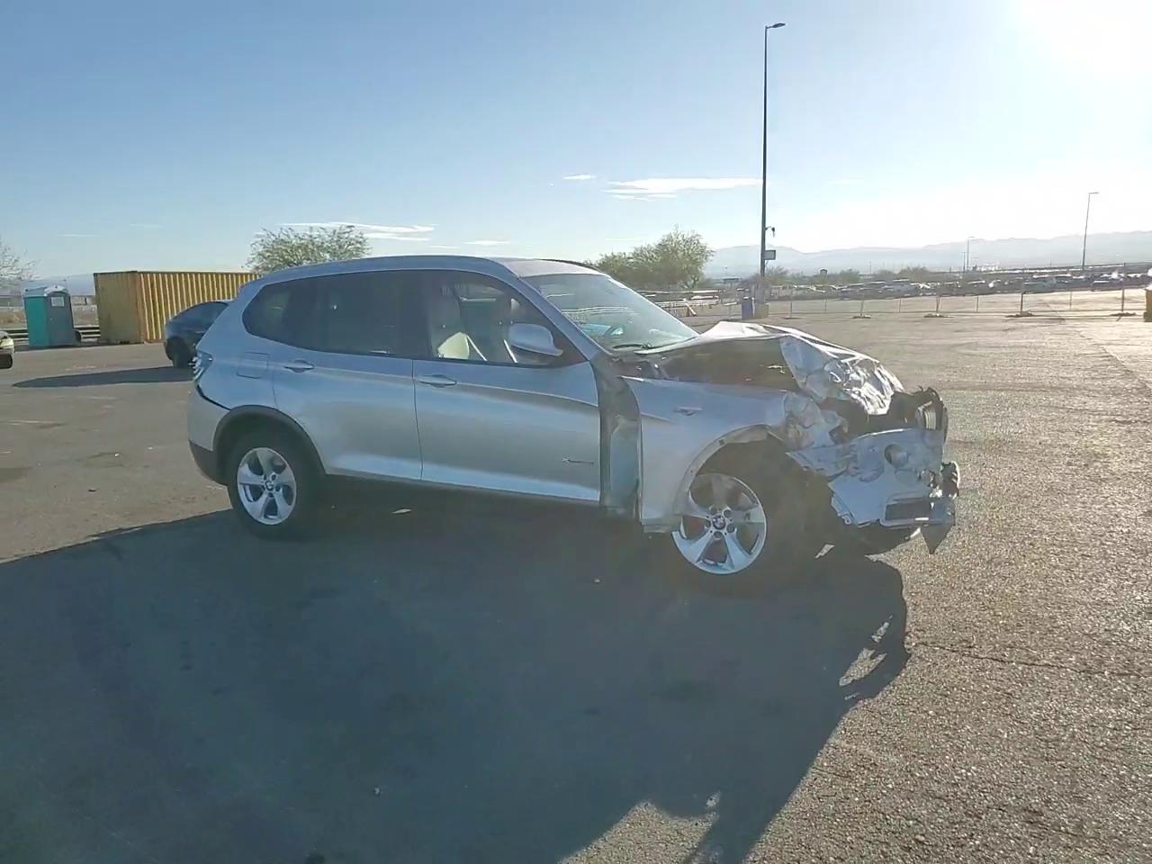 Фото: 5UXWX5C57CL721413