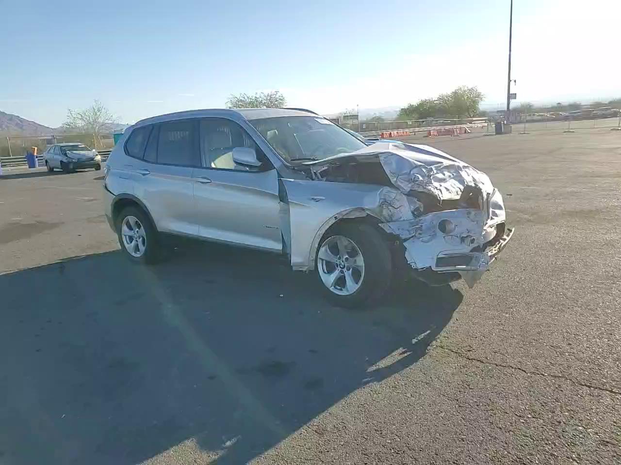 Фото: 5UXWX5C57CL721413