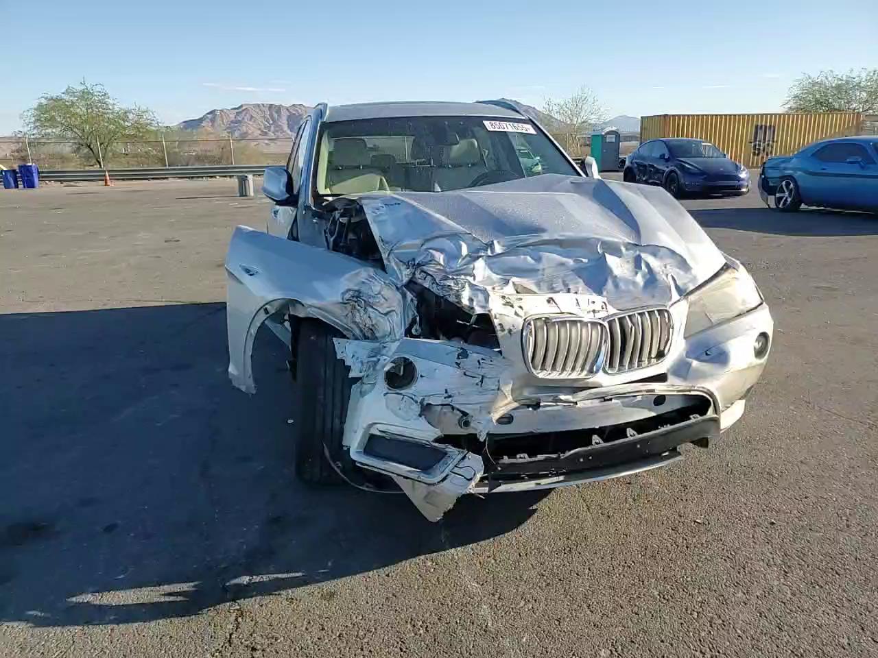 Фото: 5UXWX5C57CL721413