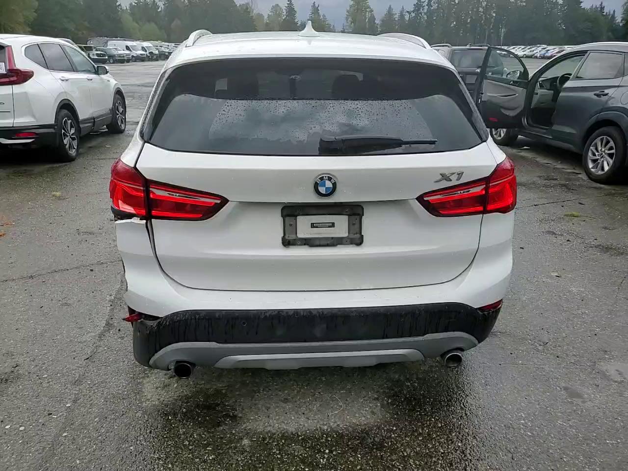 Фото: WBXHT3Z35H4A55028