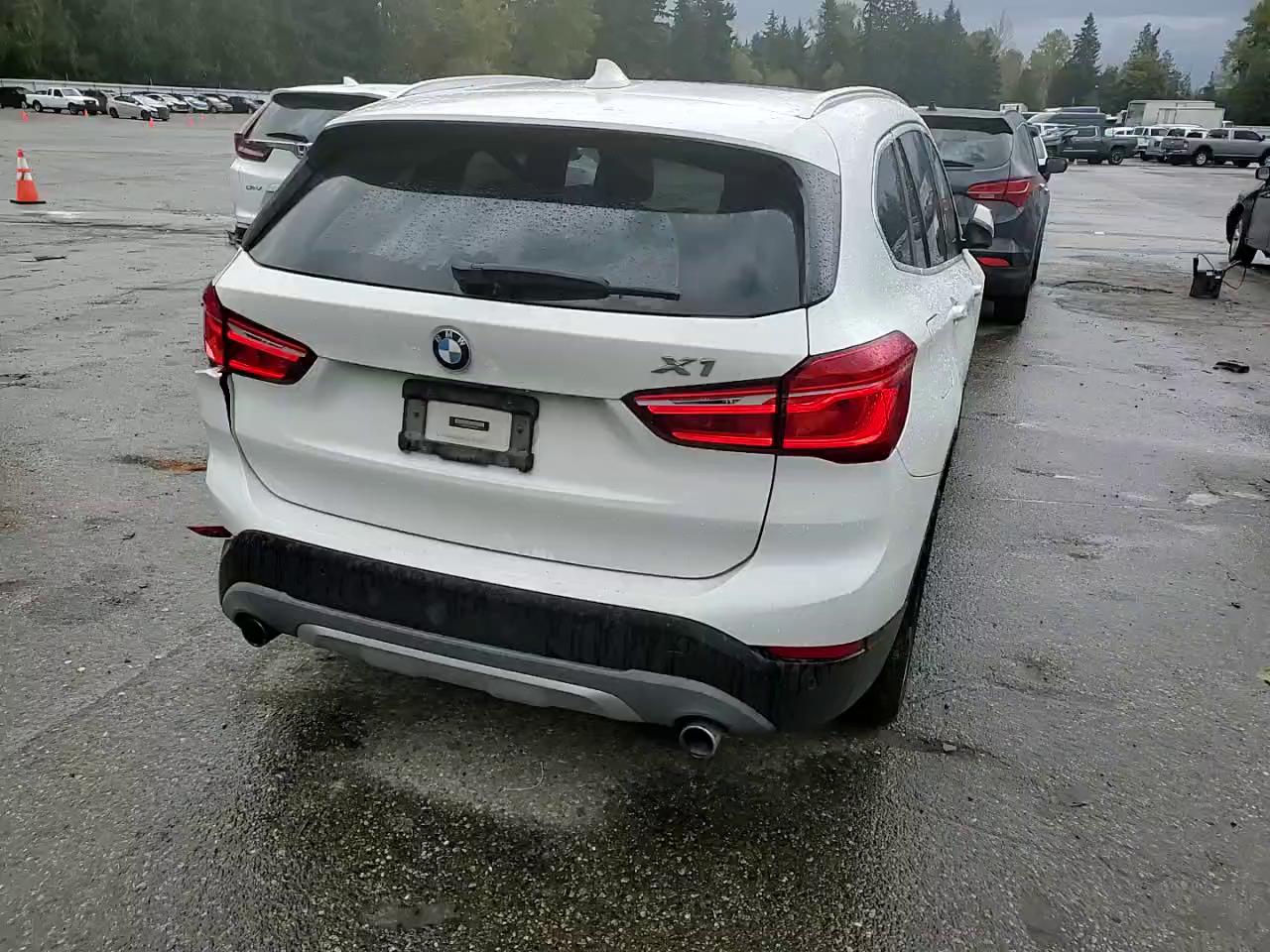 Фото: WBXHT3Z35H4A55028