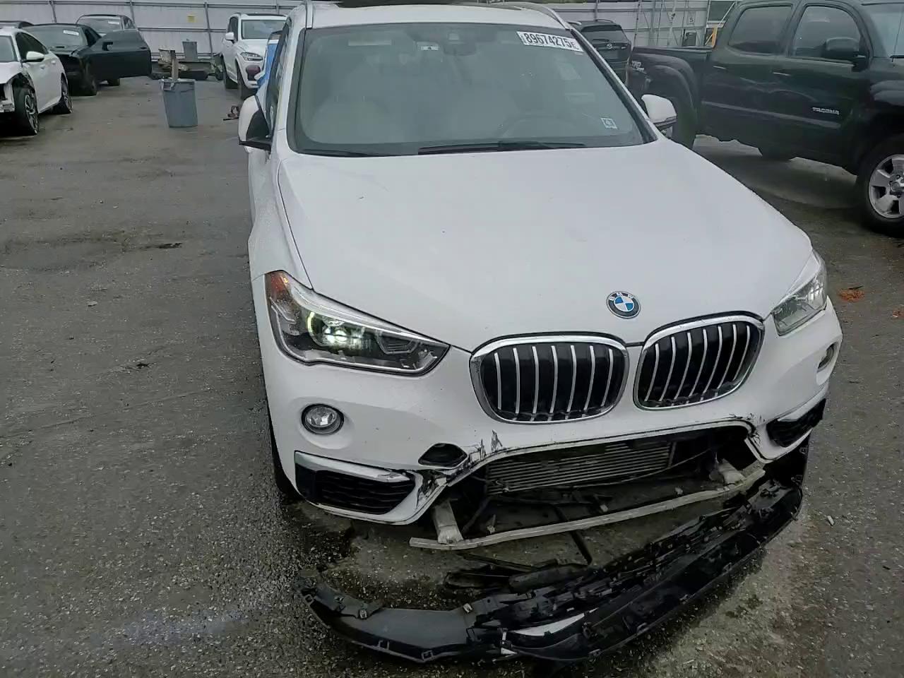 Фото: WBXHT3Z35H4A55028