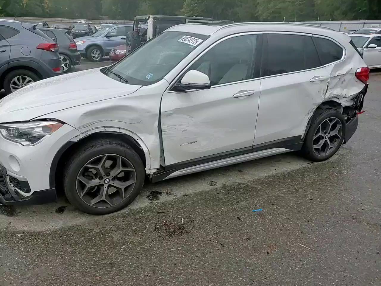 Фото: WBXHT3Z35H4A55028