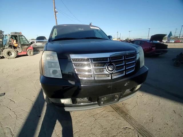 2009 Cadillac Escalade Luxury VIN: 1GYFK23259R163758 Lot: 90480105
