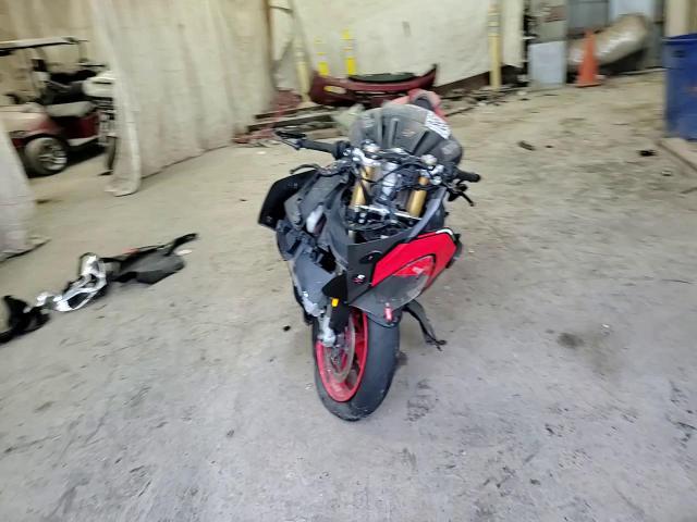 2017 Aprilia Rsv4 Rr VIN: ZD4KEU007HS000941 Lot: 89518455