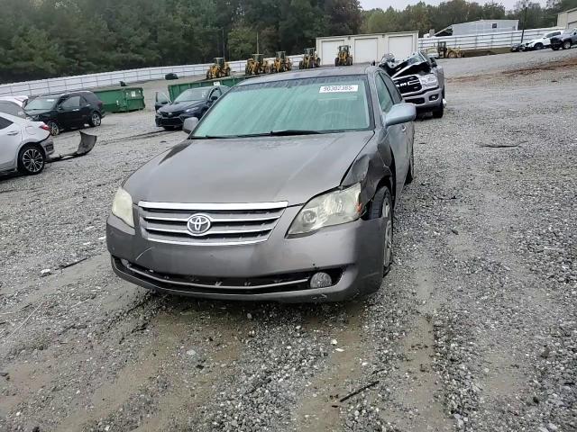2005 Toyota Avalon Xl VIN: 4T1BK36B25U030237 Lot: 90302385
