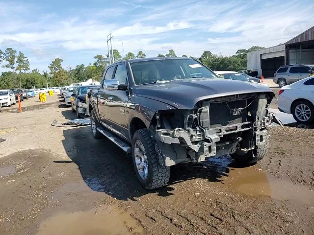 2017 Ram 1500 Laramie VIN: 1C6RR7NT6HS832622 Lot: 82279095
