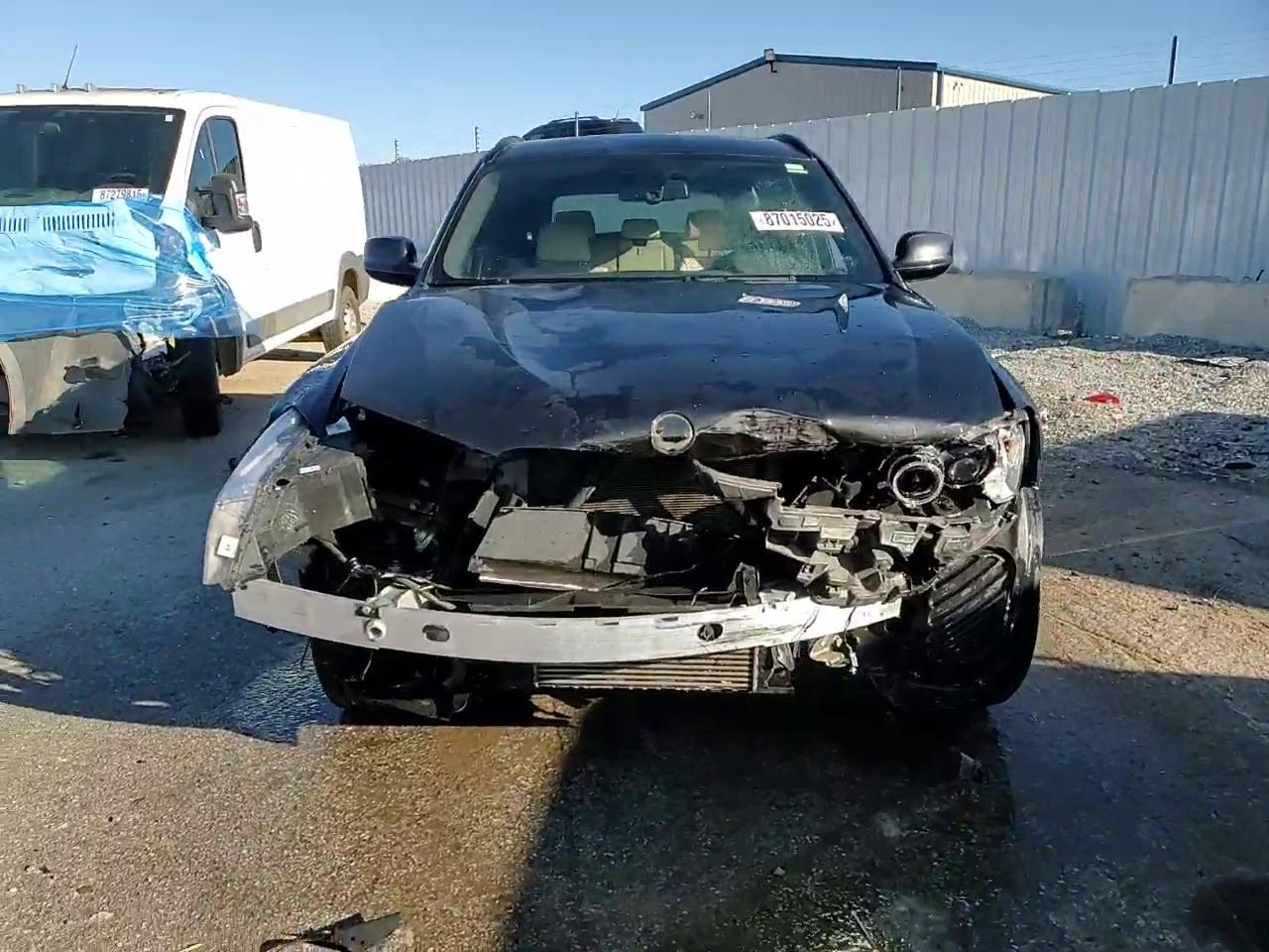 Фото: 5UXWX7C53EL984397