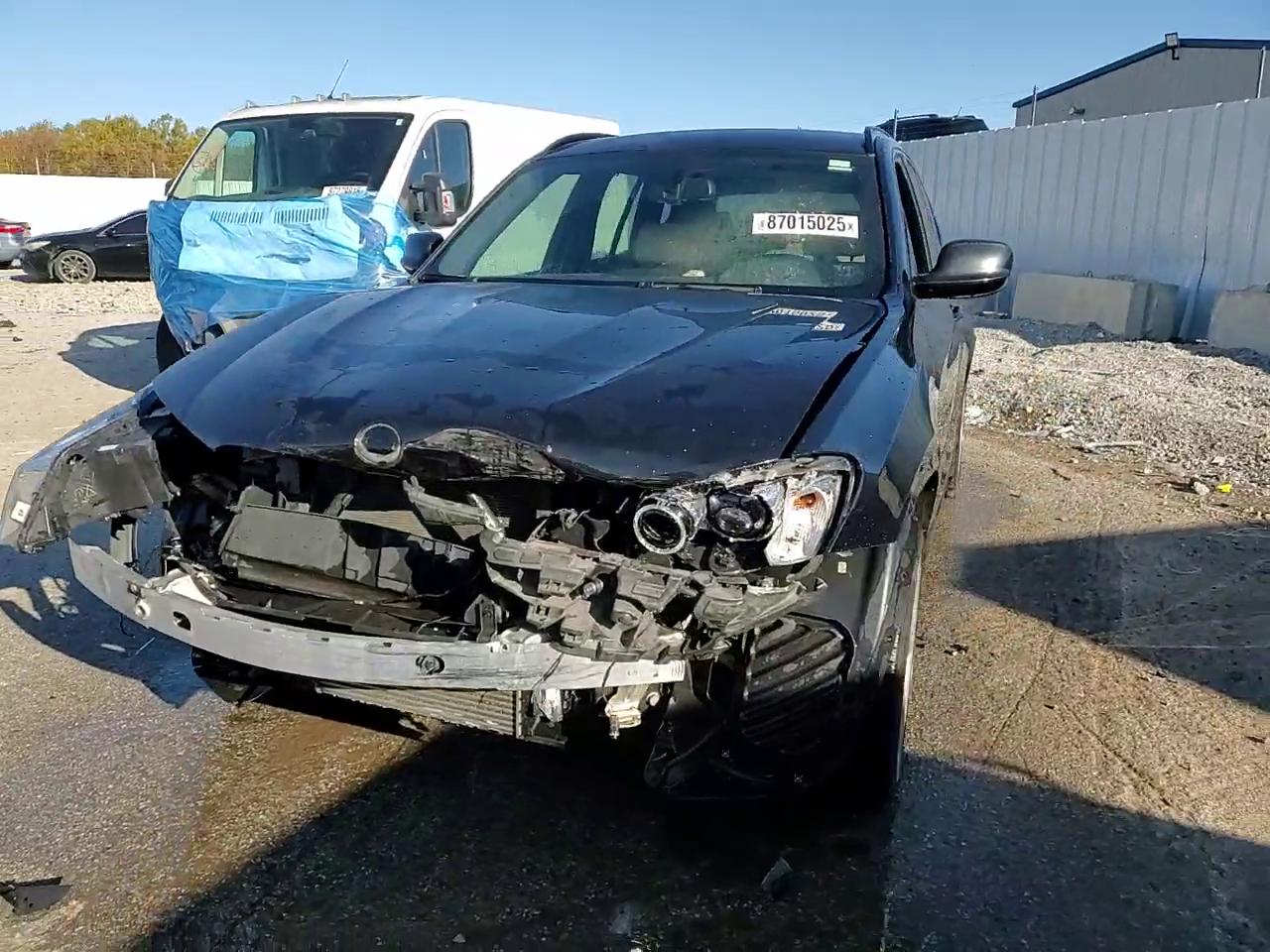 Фото: 5UXWX7C53EL984397