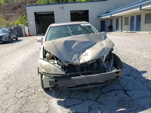 2002 Toyota Camry Le VIN: 4T1BE30K42U110781 Lot: 85648795