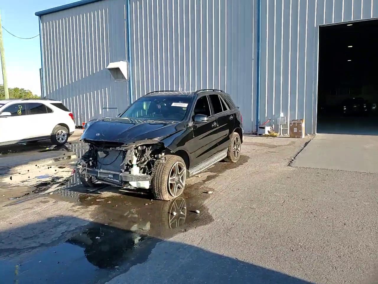 Фото: 4JGDA5JB6JB104022