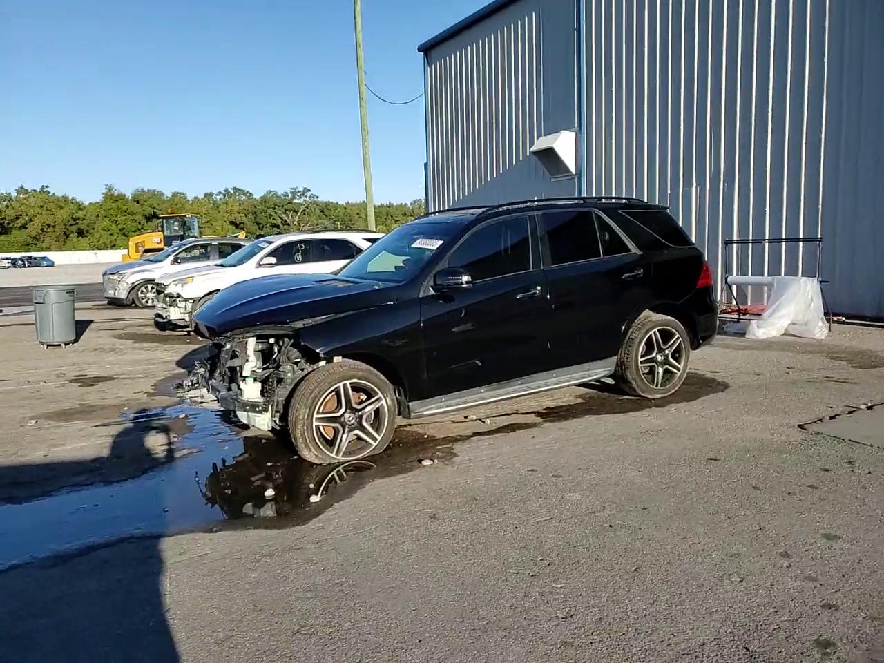 Фото: 4JGDA5JB6JB104022