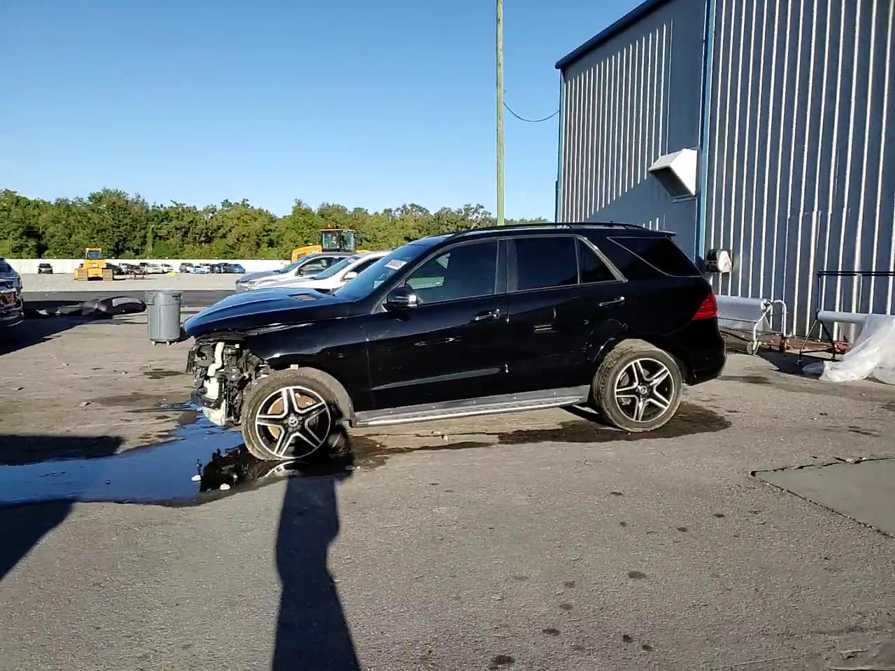 Фото: 4JGDA5JB6JB104022