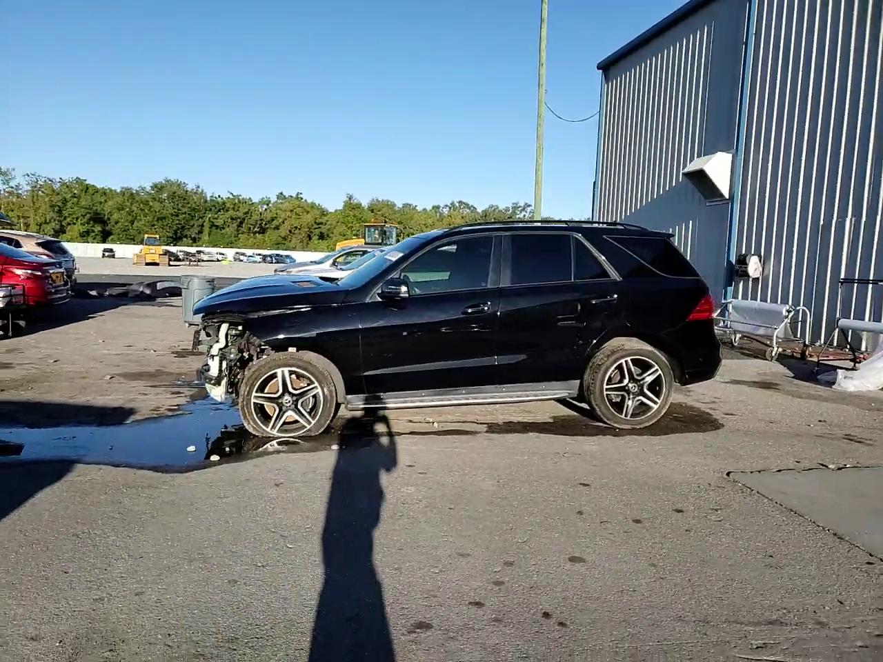 Фото: 4JGDA5JB6JB104022