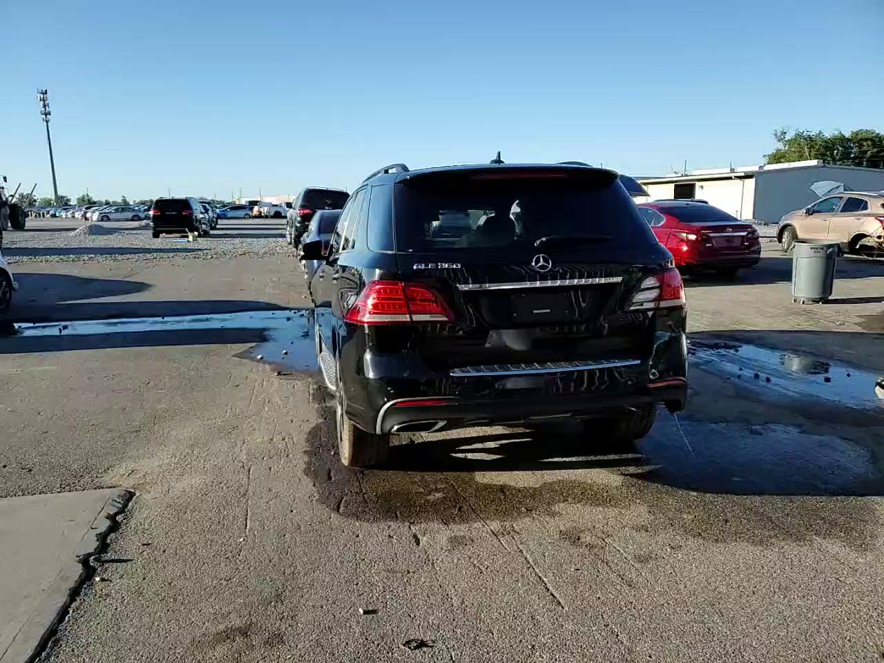 Фото: 4JGDA5JB6JB104022