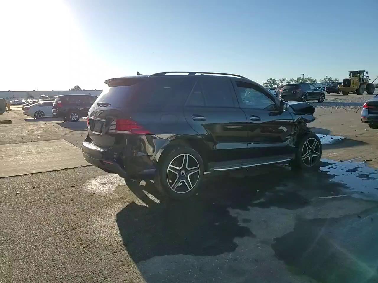 Фото: 4JGDA5JB6JB104022