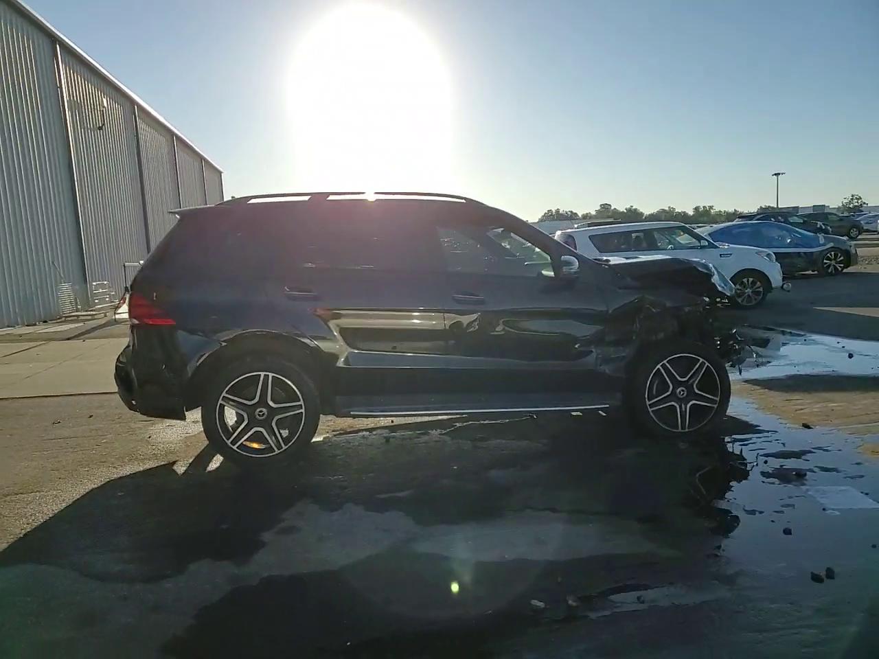 Фото: 4JGDA5JB6JB104022