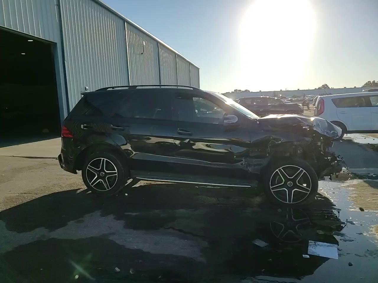 Фото: 4JGDA5JB6JB104022