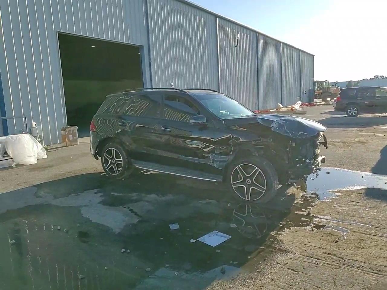 Фото: 4JGDA5JB6JB104022