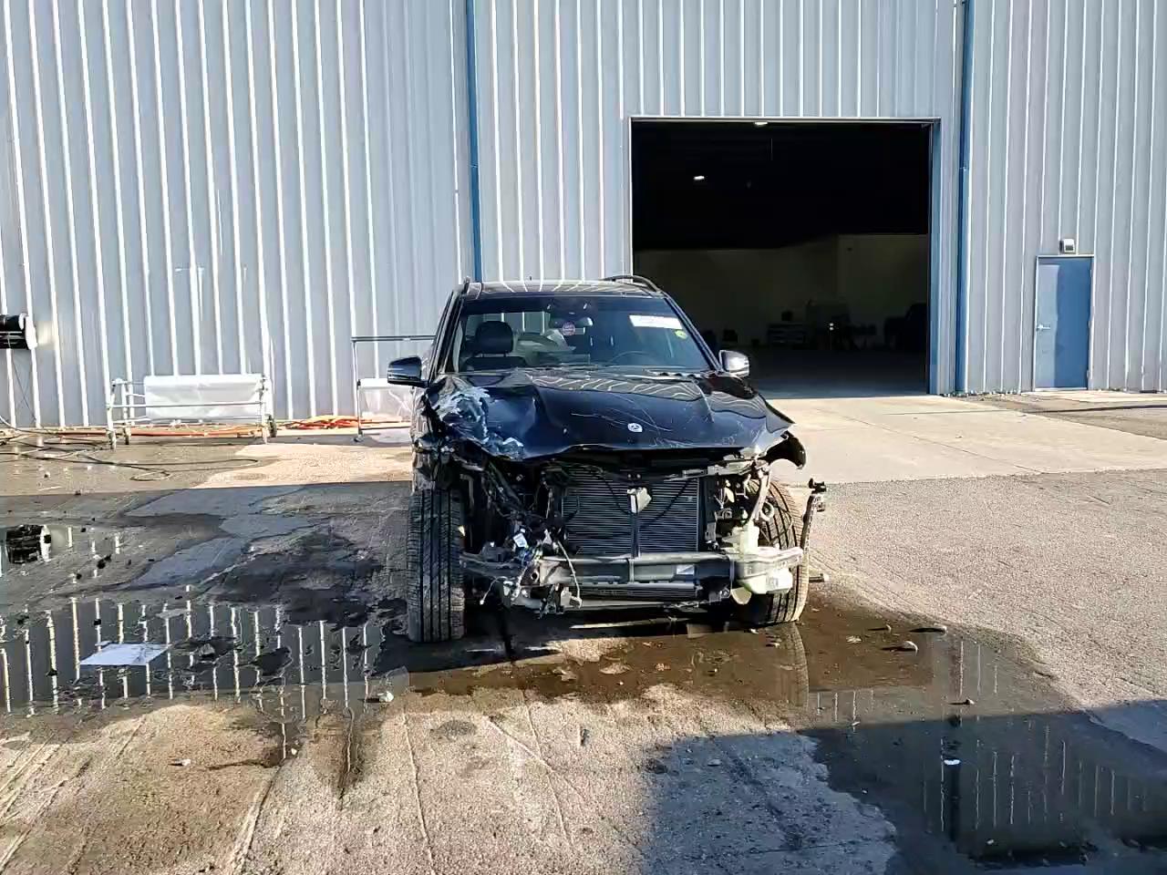 Фото: 4JGDA5JB6JB104022