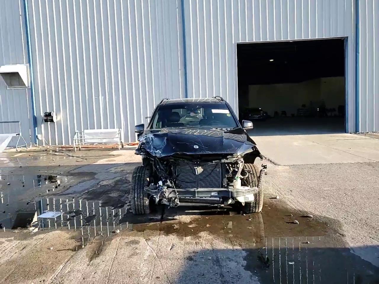 Фото: 4JGDA5JB6JB104022