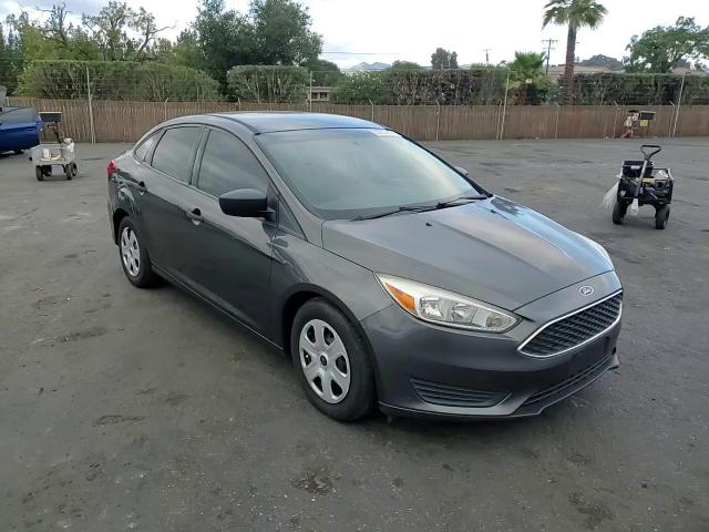 2017 Ford Focus S VIN: 1FADP3E21HL206291 Lot: 82283455