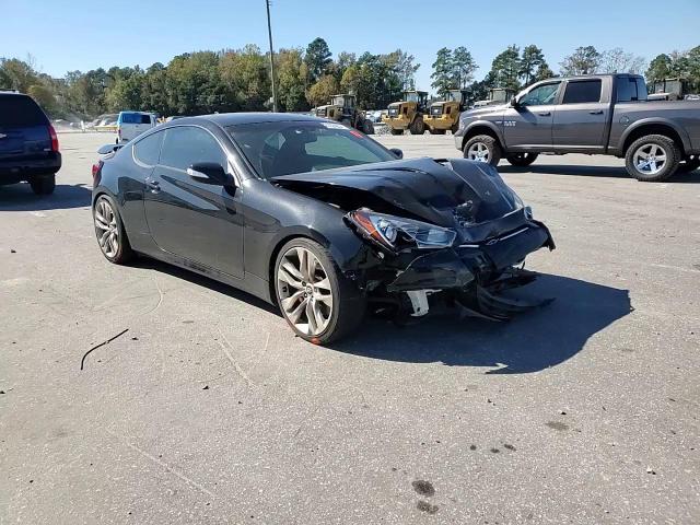 2013 Hyundai Genesis Coupe 3.8L VIN: KMHHU6KJ1DU105415 Lot: 82702425