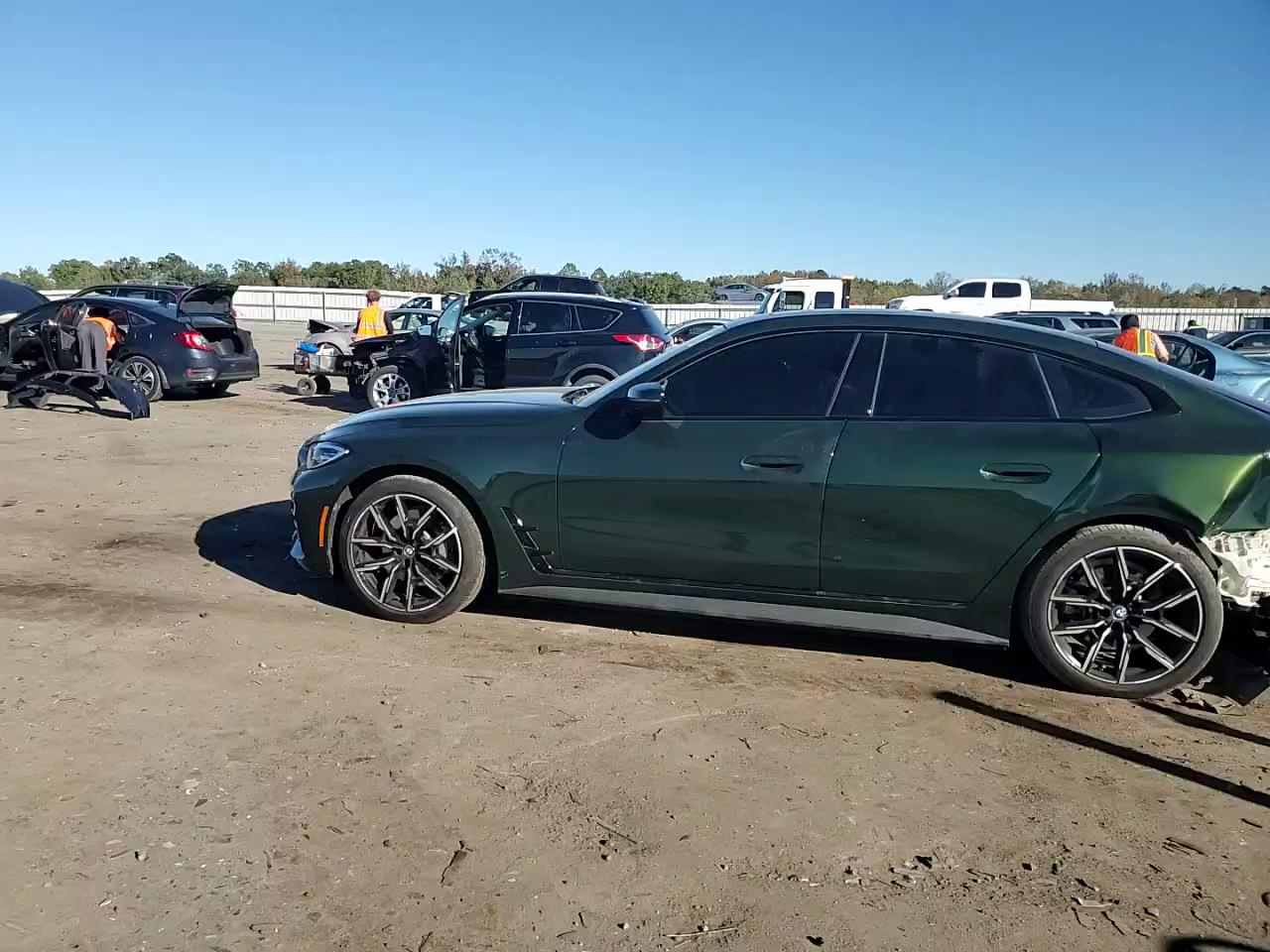 Фото: WBY73AW09RFS88497