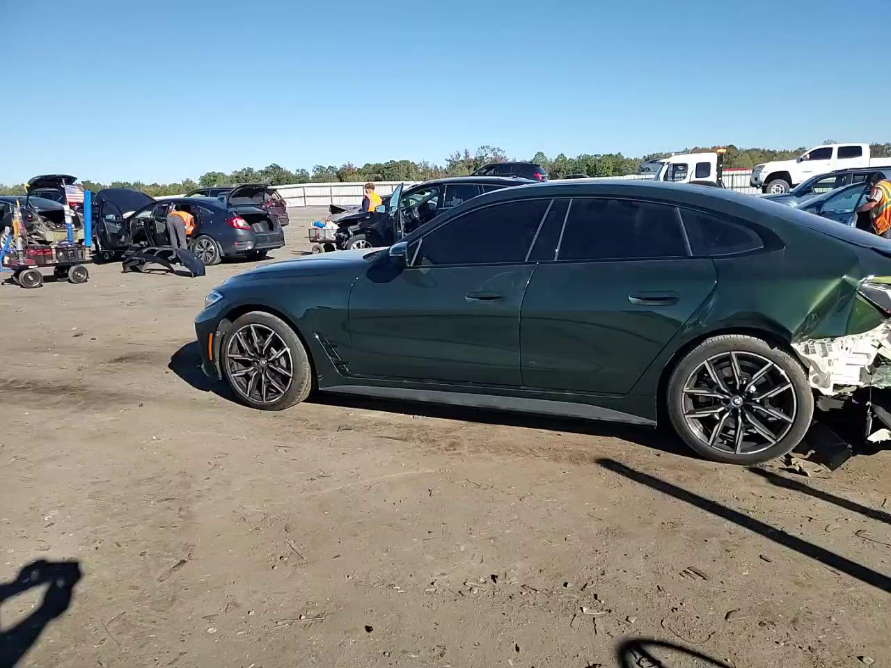 Фото: WBY73AW09RFS88497