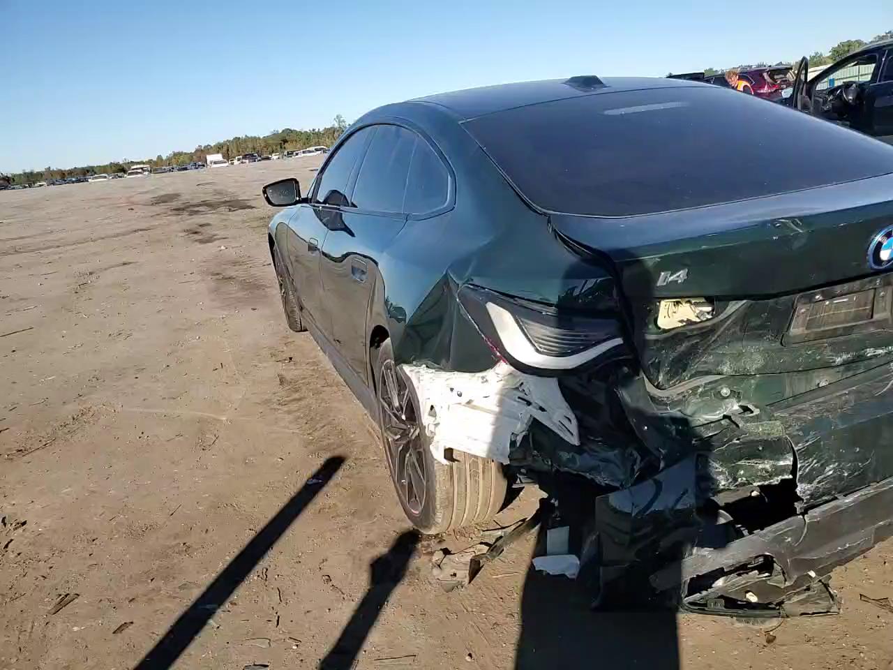 Фото: WBY73AW09RFS88497