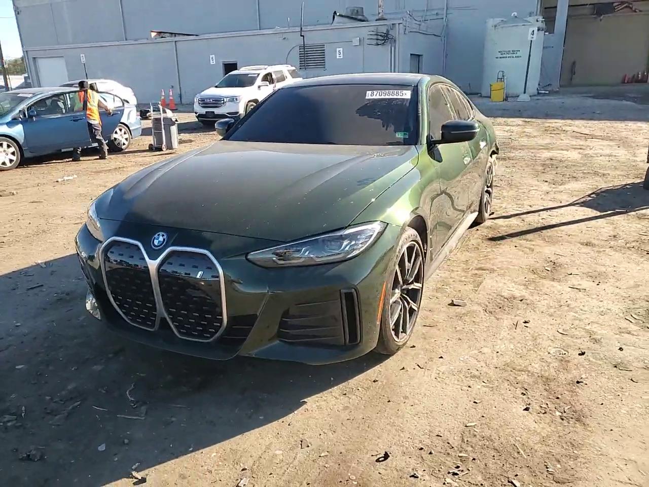 Фото: WBY73AW09RFS88497